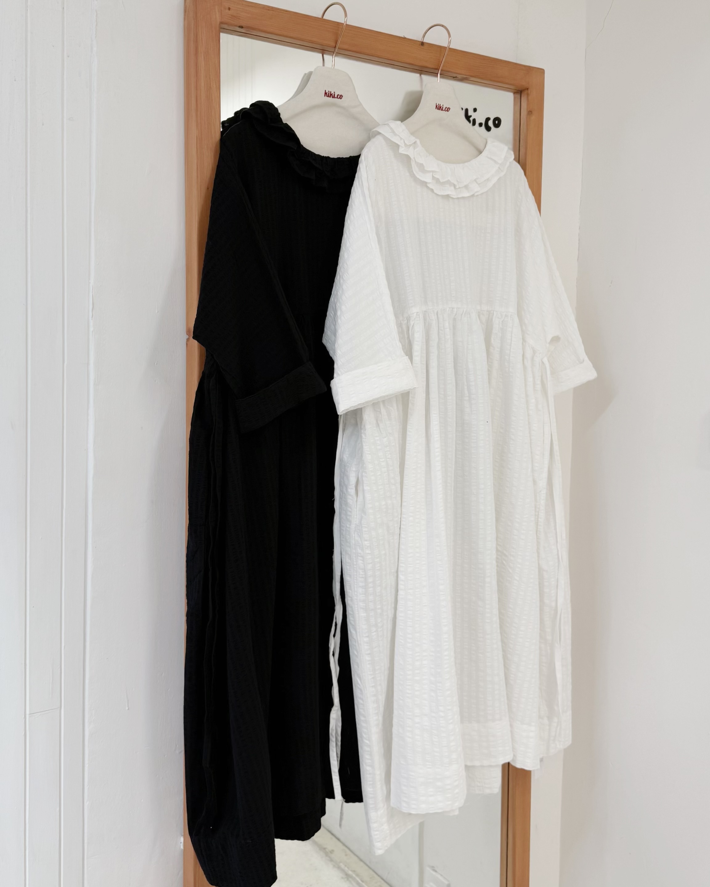 凹凸紋荷葉領平袖Onepiece