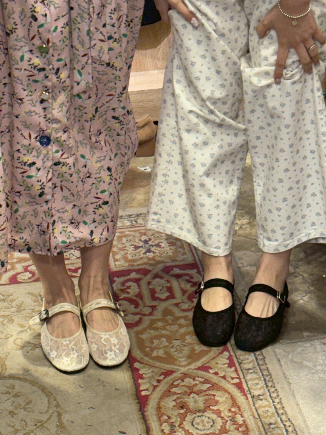 KM6041 手工花花鈎花網鞋 *足碼*