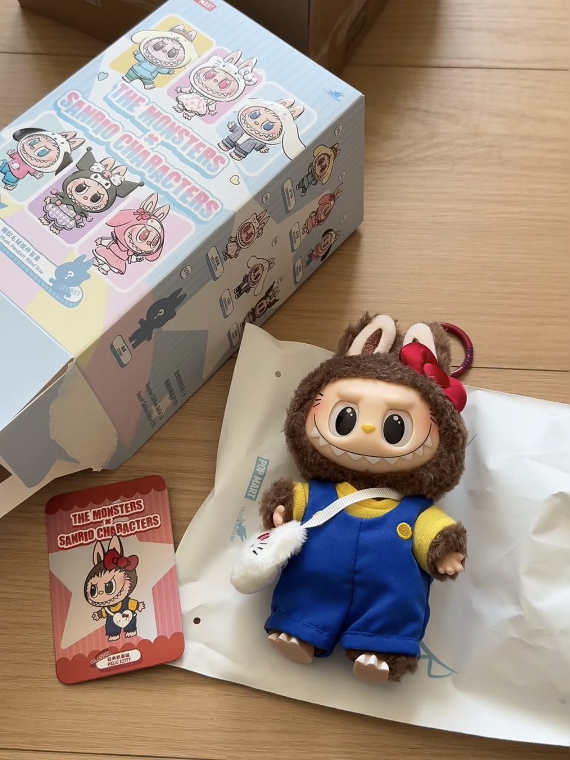 <可愛爆擊😍> POPMART The Monsters LABUBU x Sanrio 三麗鷗家族系列 盲盒 吊飾