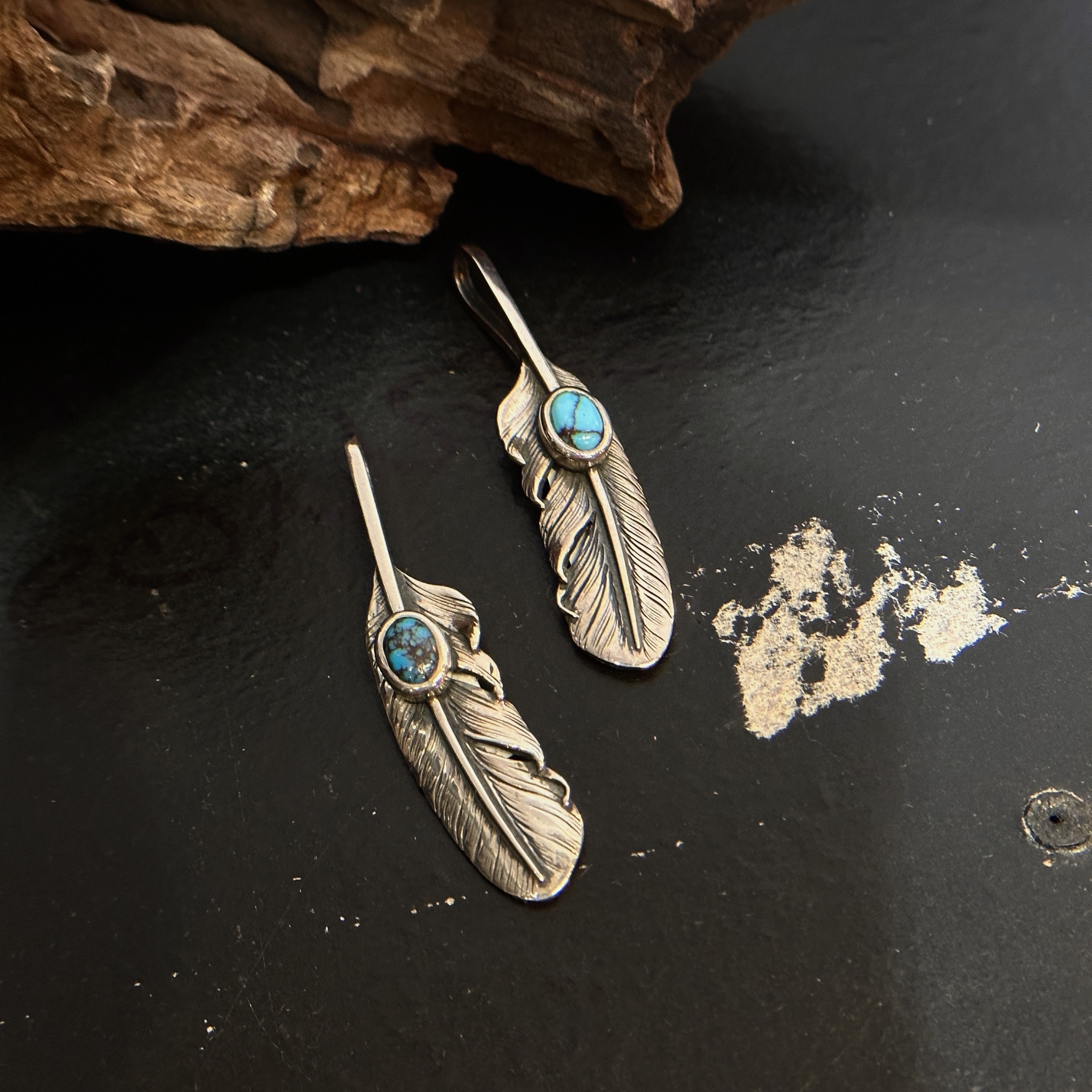 *Black Venom Jewelry- Freedom & Prayer S(5cm)  純銀羽毛鑲埃及松石