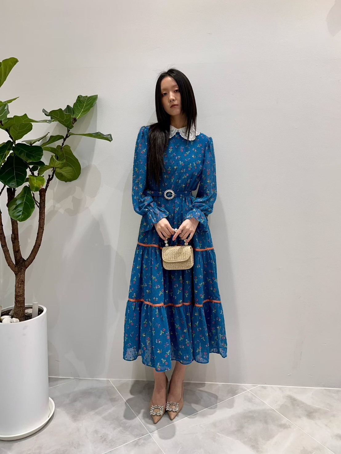 蕾絲領印花長洋裝