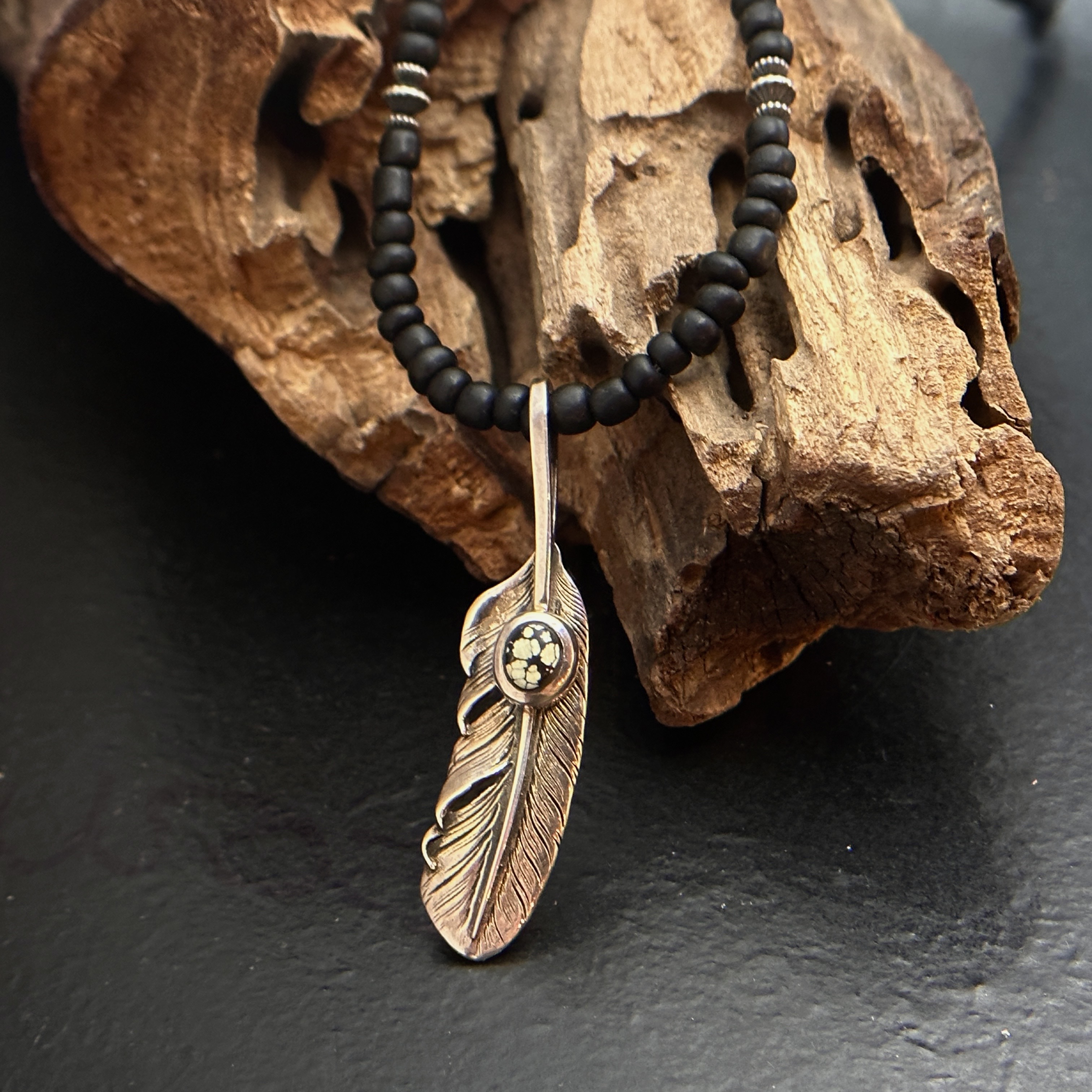 *Black Venom Jewelry- Freedom & Prayer全銀S(5cm) 純銀羽毛鑲 New Lander 磷鋁石