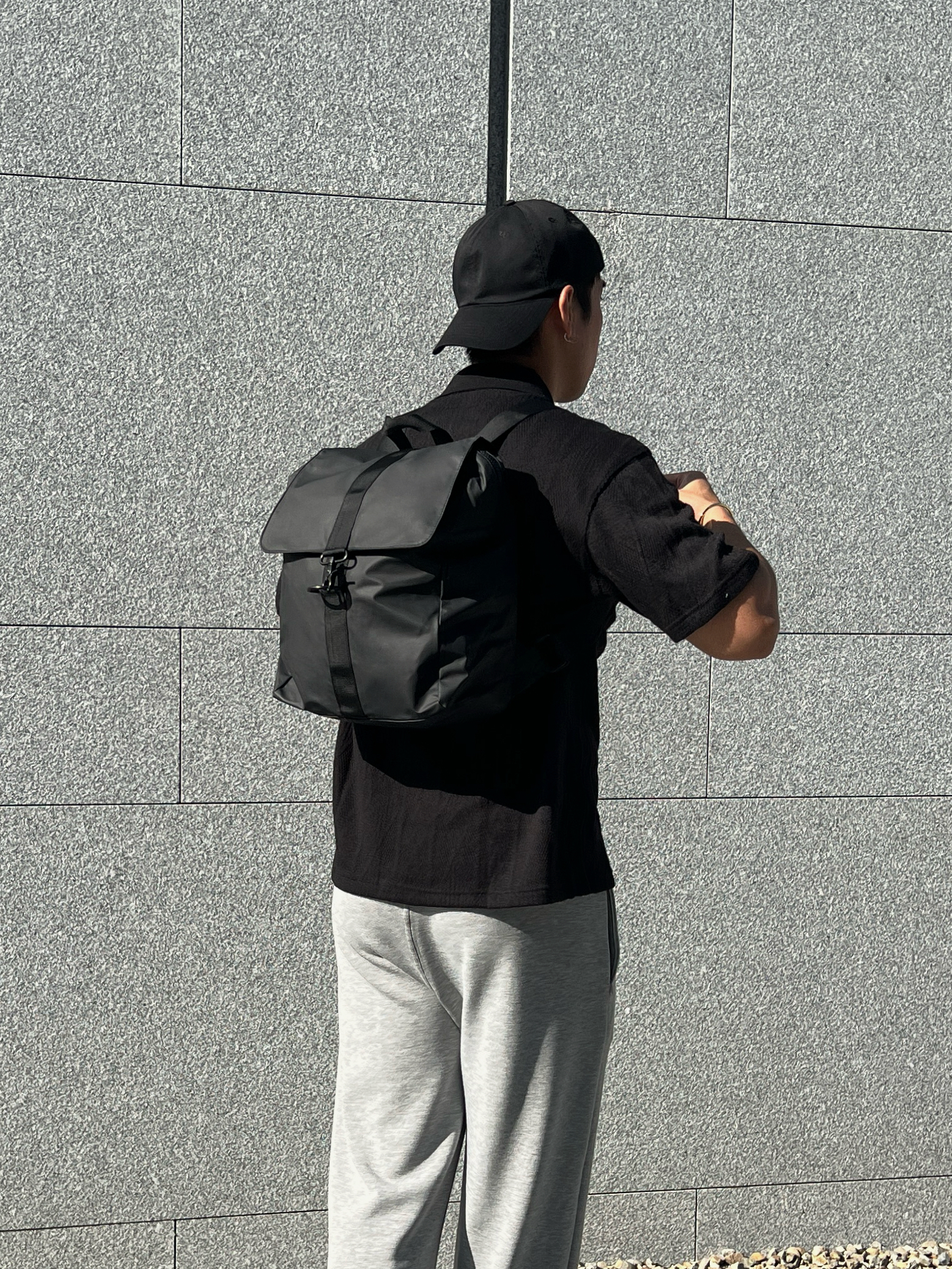 [1atm] 環扣-輕量翻蓋後背包