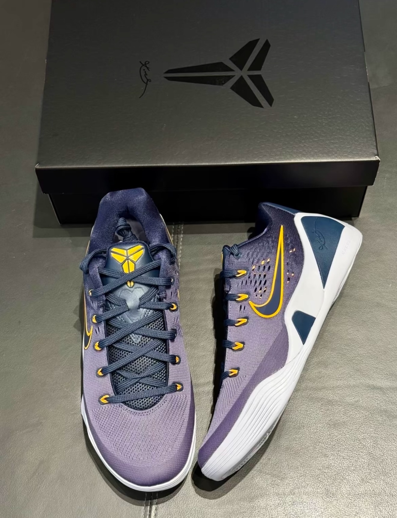 Nike Kobe 9 EM Low Protro Fade Navy 海軍藍 ih1401-401