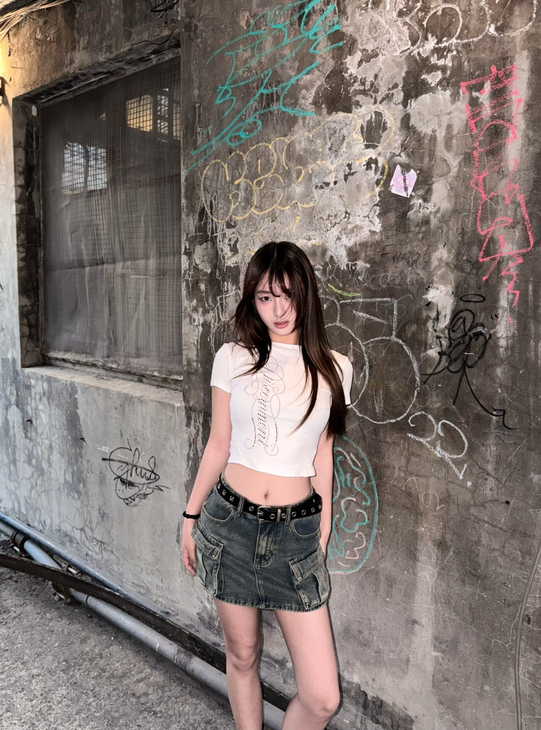 (GOAL) DCM 水鑽 燙鑽 縮腰身 剪裁 短版 短袖 顯瘦