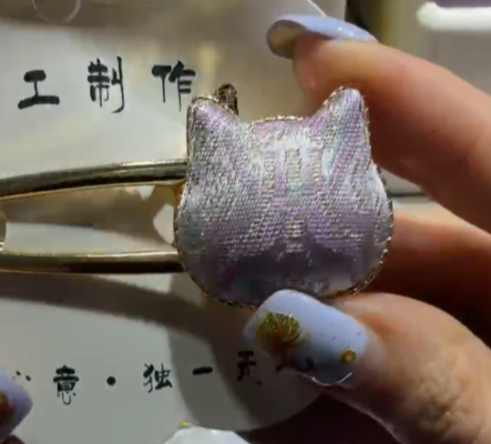 260315 - E8 非遺宋錦髮夾 - 粉紫貓頭