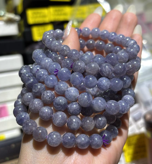 260315 - E38 8mm++夢幻堇青石手串