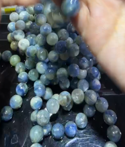 260315 - E50 12mm+莫奈花園原礦藍晶手串