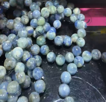 260315 - E51 13mm+莫奈花園原礦藍晶手串
