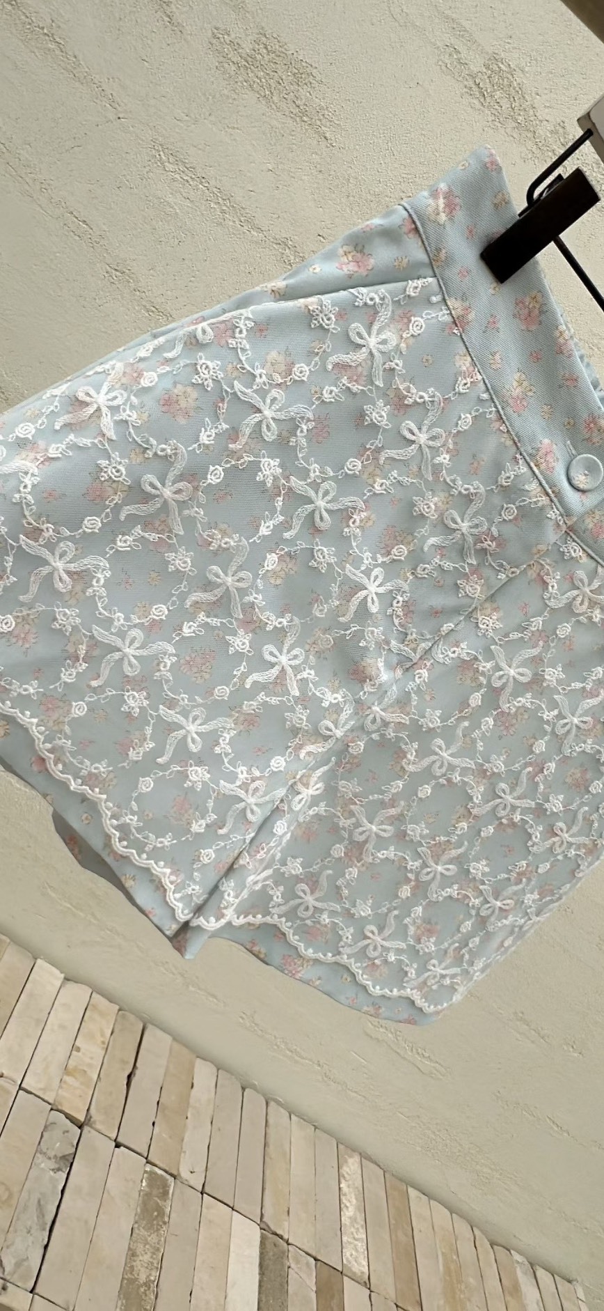 蝴蝶結蕾絲印花短褲