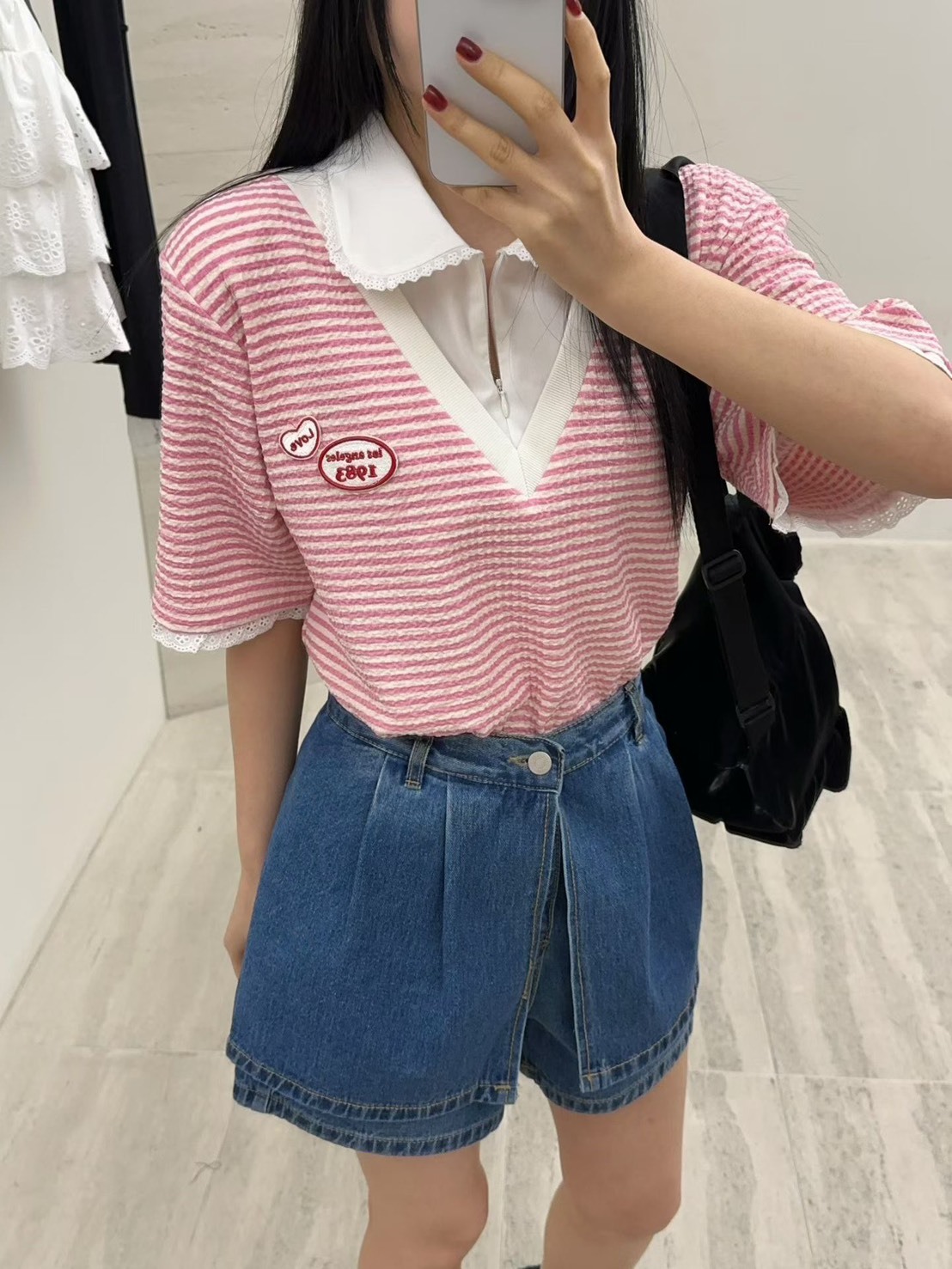 條紋白領拉鍊T