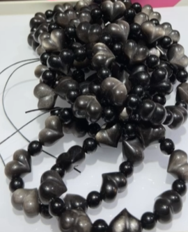 260315 - E92 銀曜石屁桃心心手串