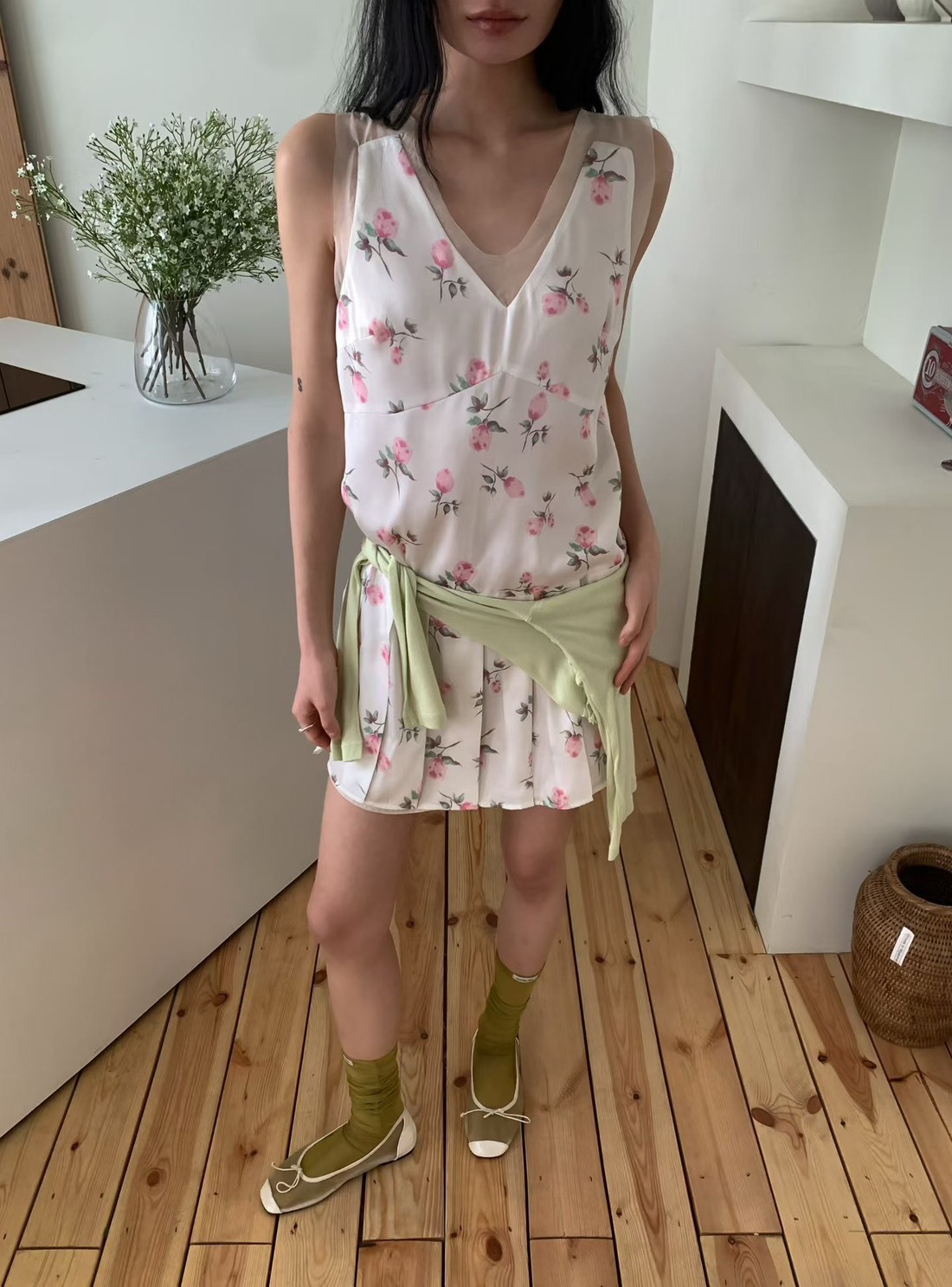紗邊花奪無袖洋裝