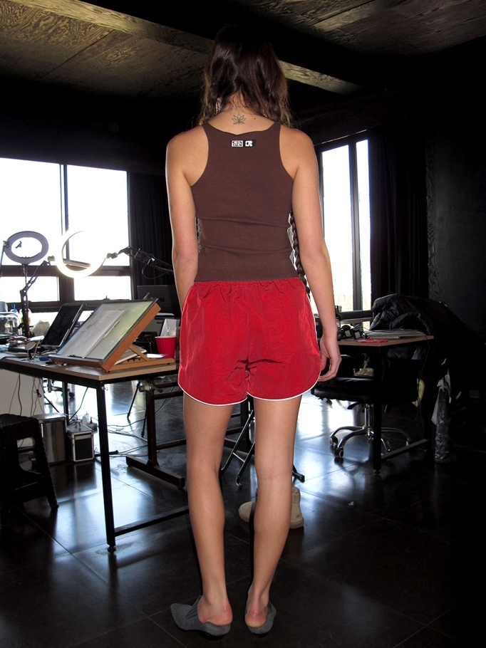 【現貨】STANDARD SOLID TANK TOP_BROWN