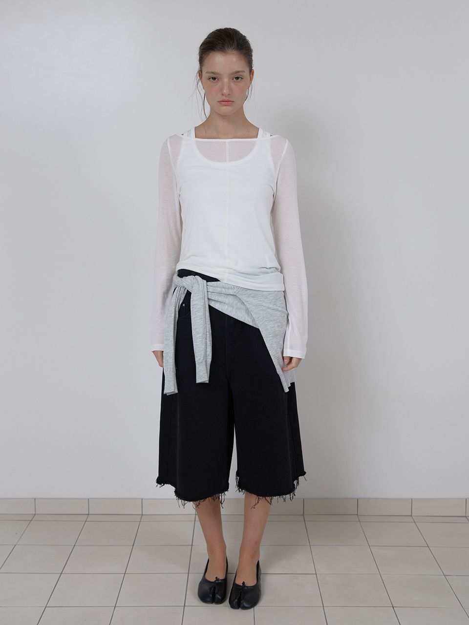 (A27)ESSENTIAL BERMUDA DENIM (BLACK)