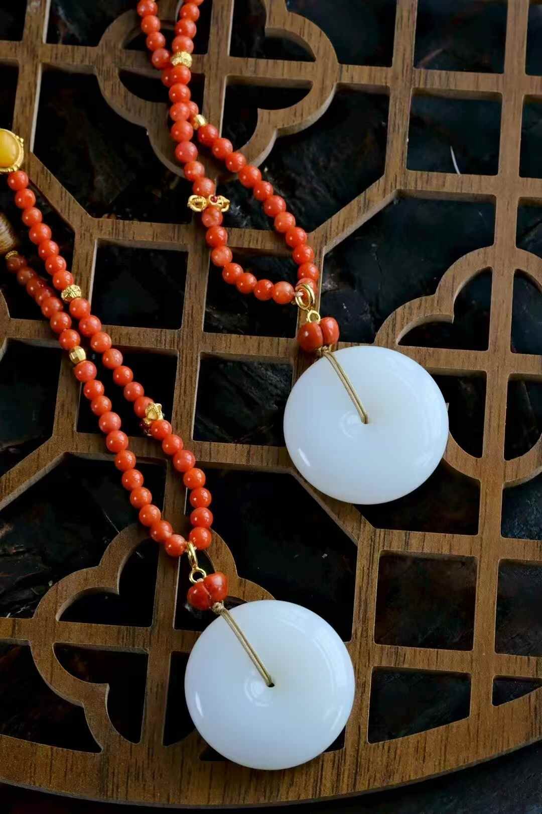 37733 和田玉羊脂白平安扣