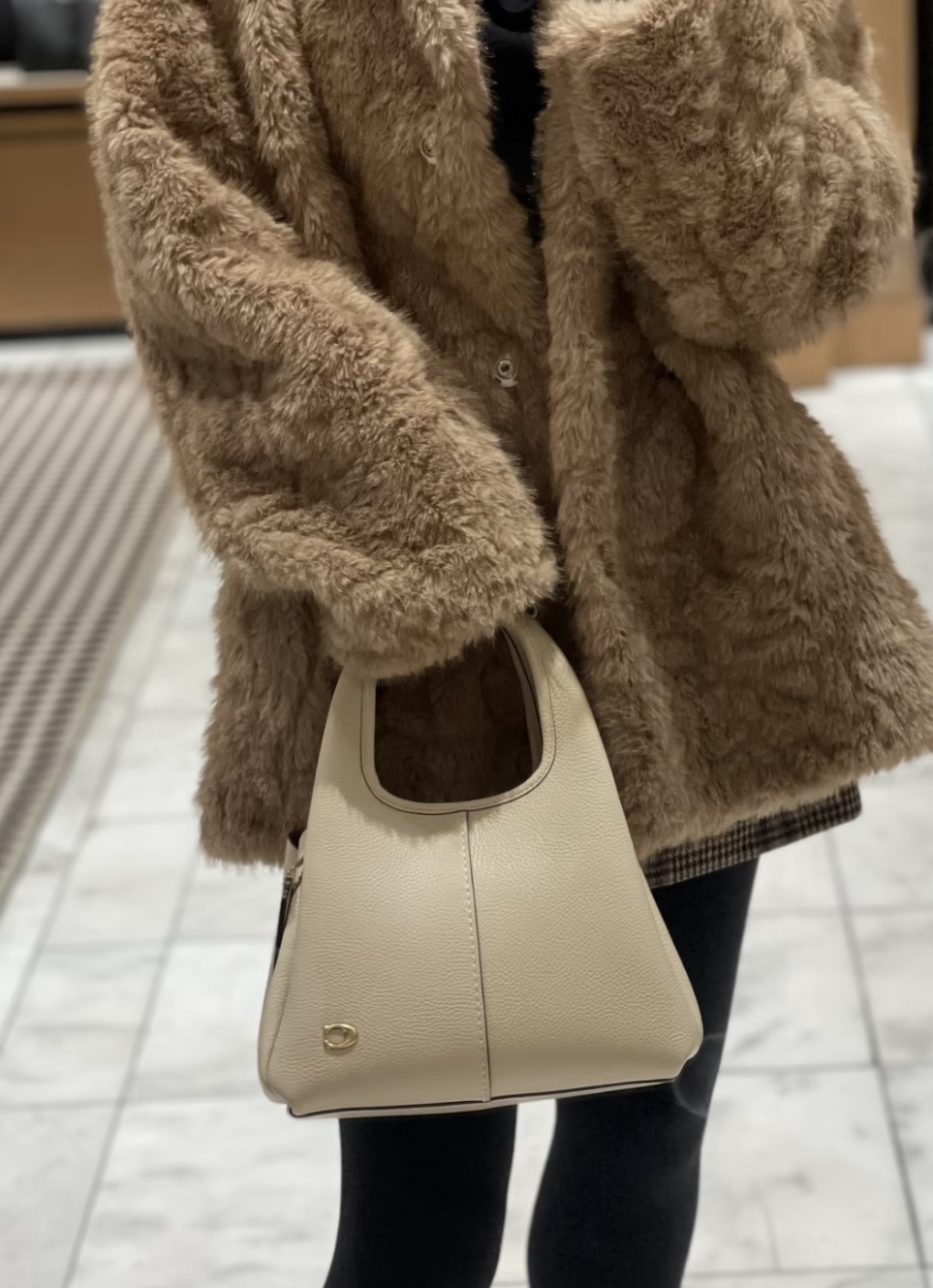 【預購】 Coach K0315888 Lana 菜籃子