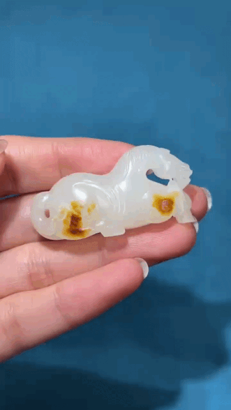 37223 和田玉籽料馬到成功