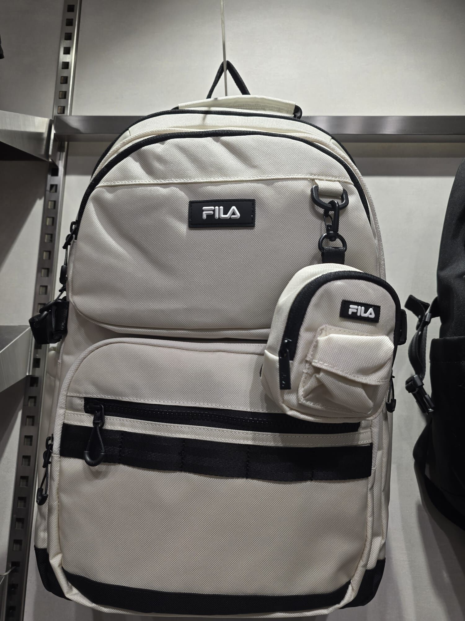 【直播】FILA LX0316101 24L 背包