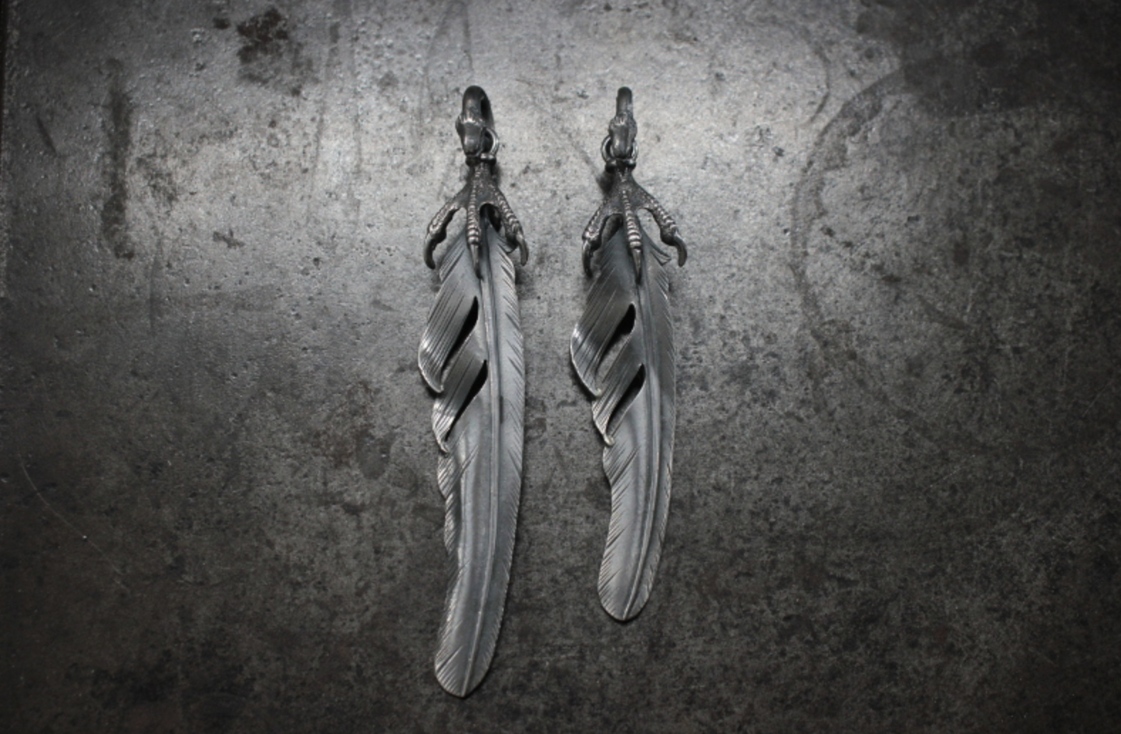 FCT-80鷹腿+一羽吊墜