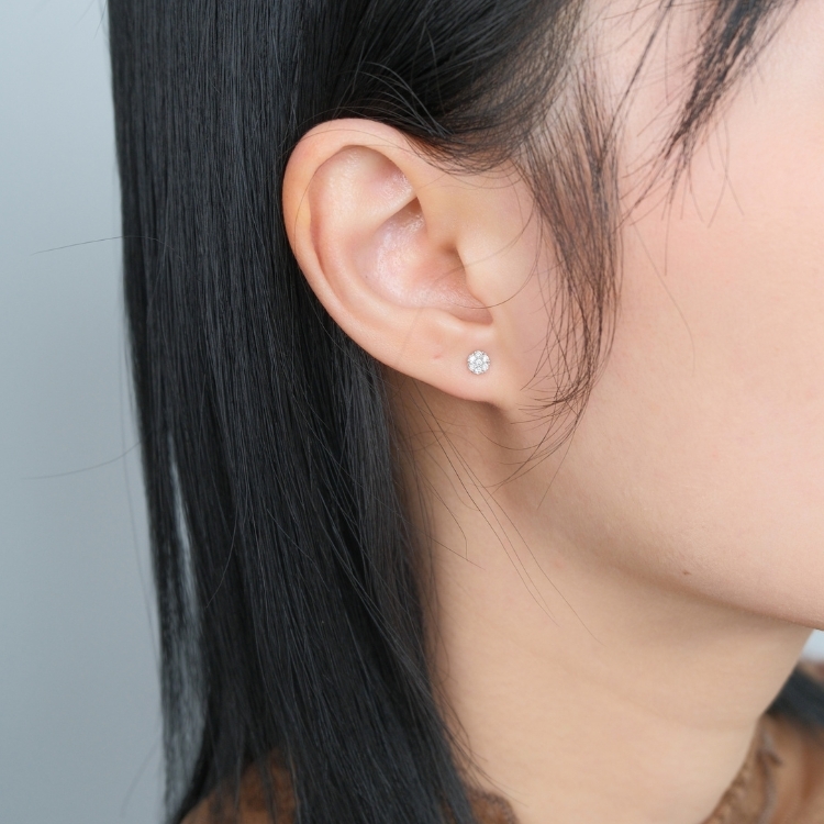 很小但很閃耀 純銀針式耳環