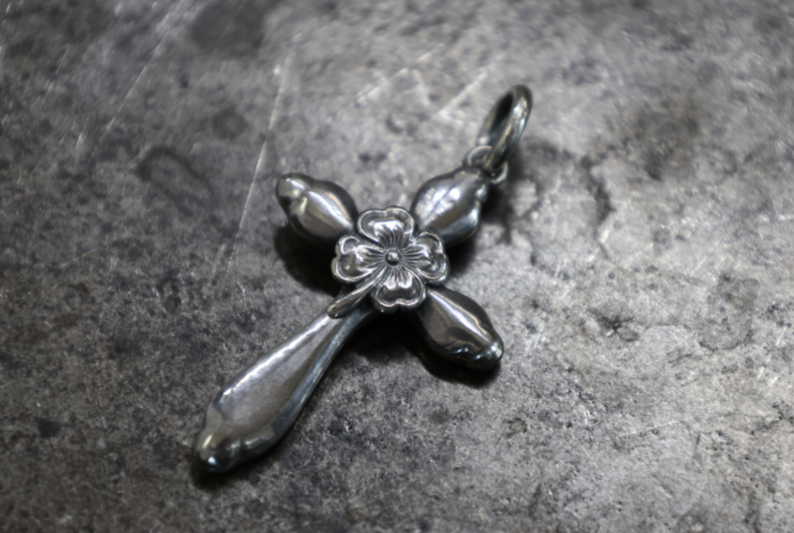 FC FCT-168 clover cross plain/SV clover