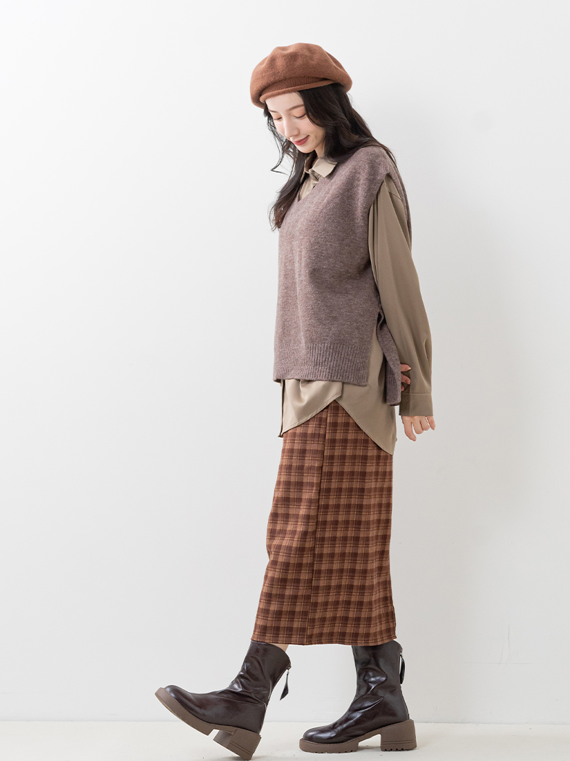 V領針織背心緞面襯衫格紋H型長裙組合