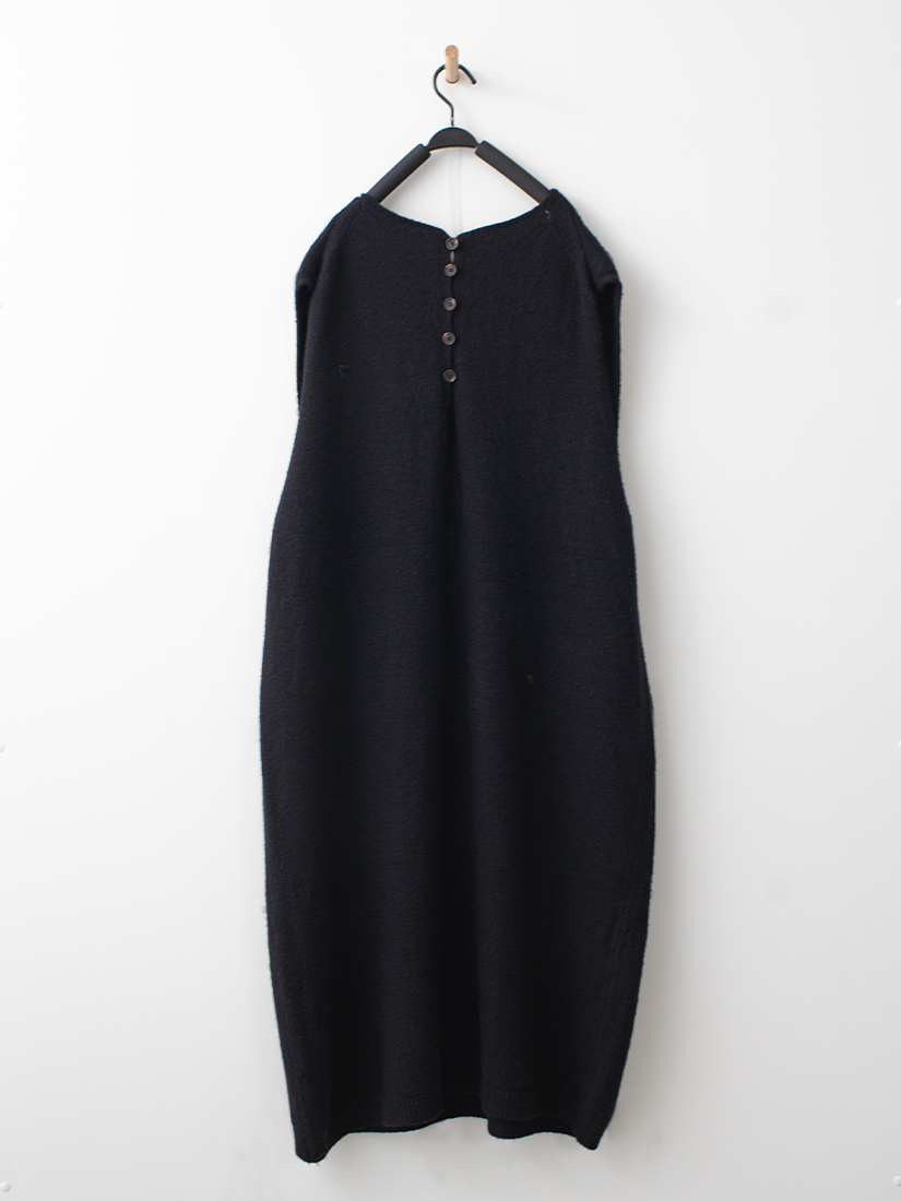 素色慵懶後開釦長版針織背心洋裝