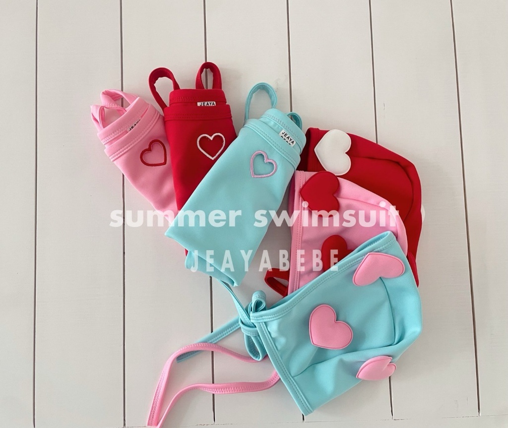 正韓夏Jeaya 三色鏤空愛心泳衣