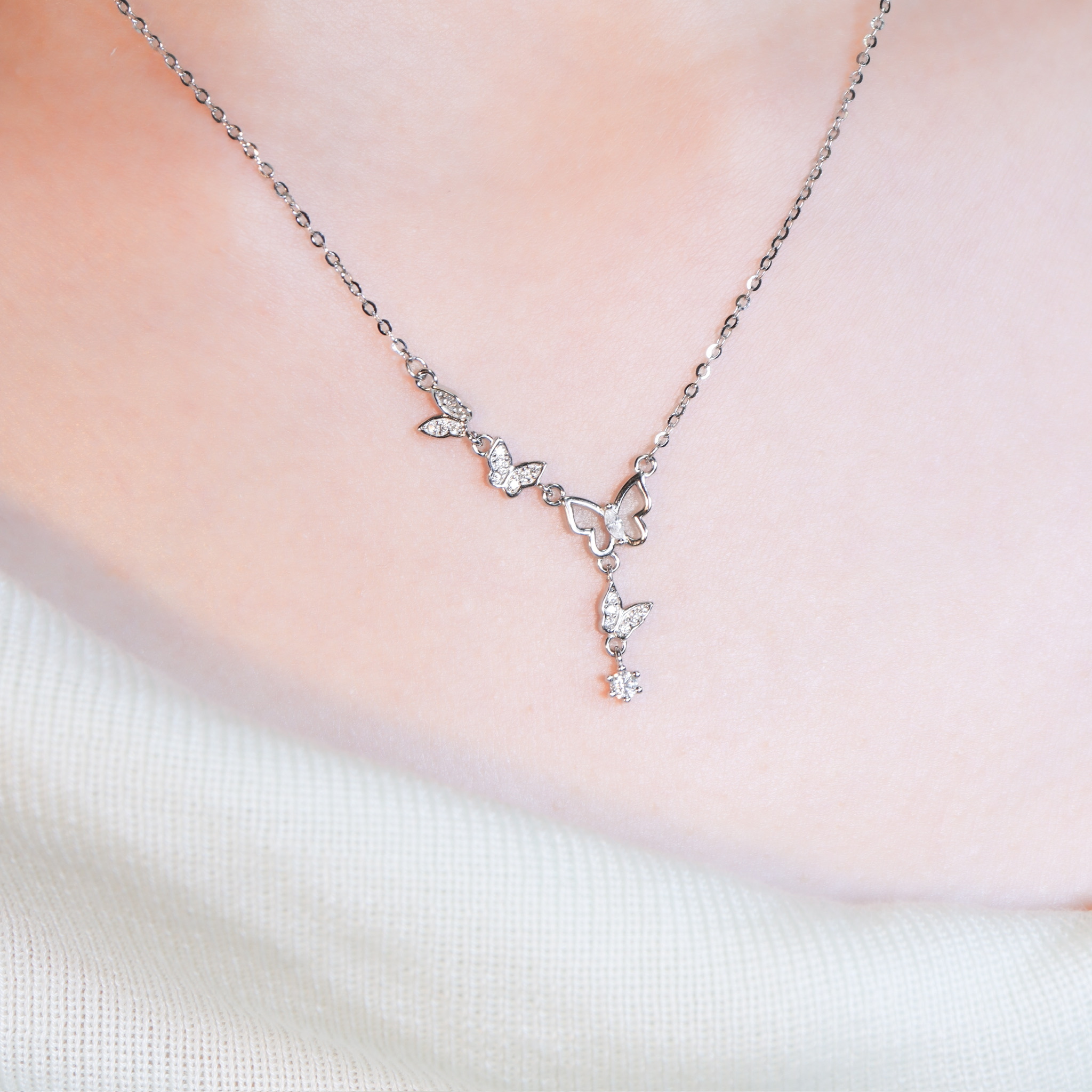 | 925純銀・白金 | 漫蝶趣項鍊 | NE1609 |