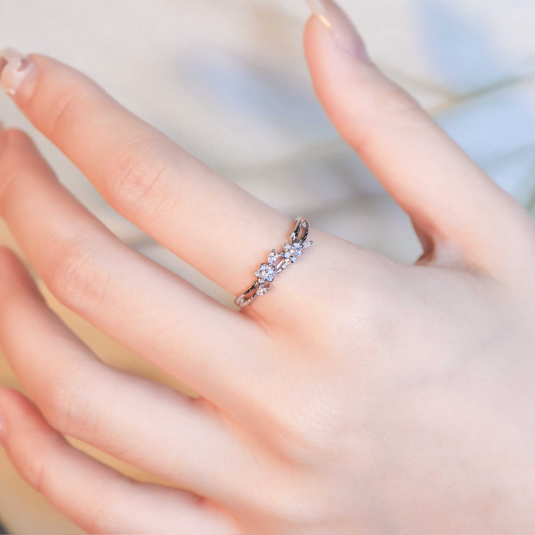 | 925純銀・白金 | 漫藍花簇之境戒指 | RI1079 |