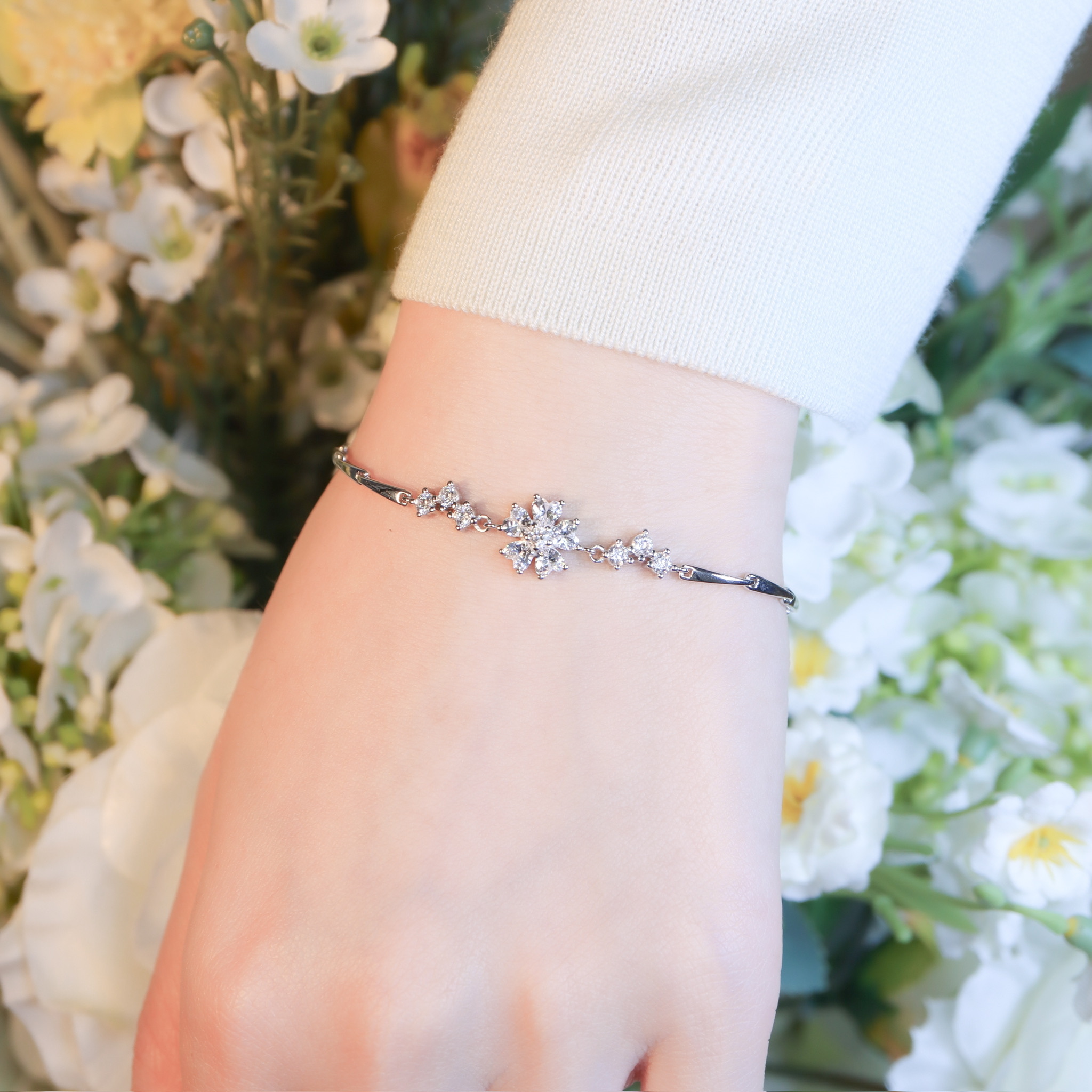 | 925純銀・白金 | 唯一花漾小夢軟手鐲 | BR1515 |