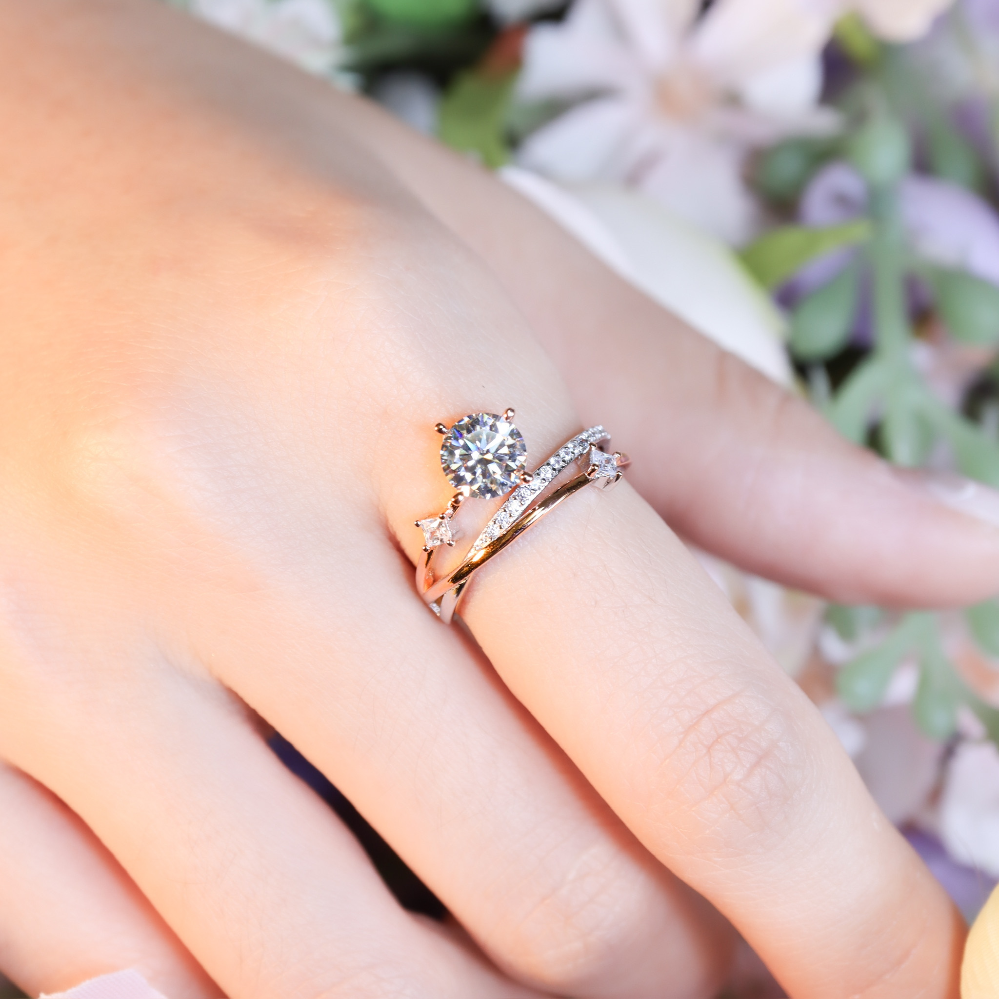 | 925純銀・厚鍍白金・ 厚鍍玫瑰金・莫桑石 | 鑽光邂逅星辰戒指2.0 | RI1081 |