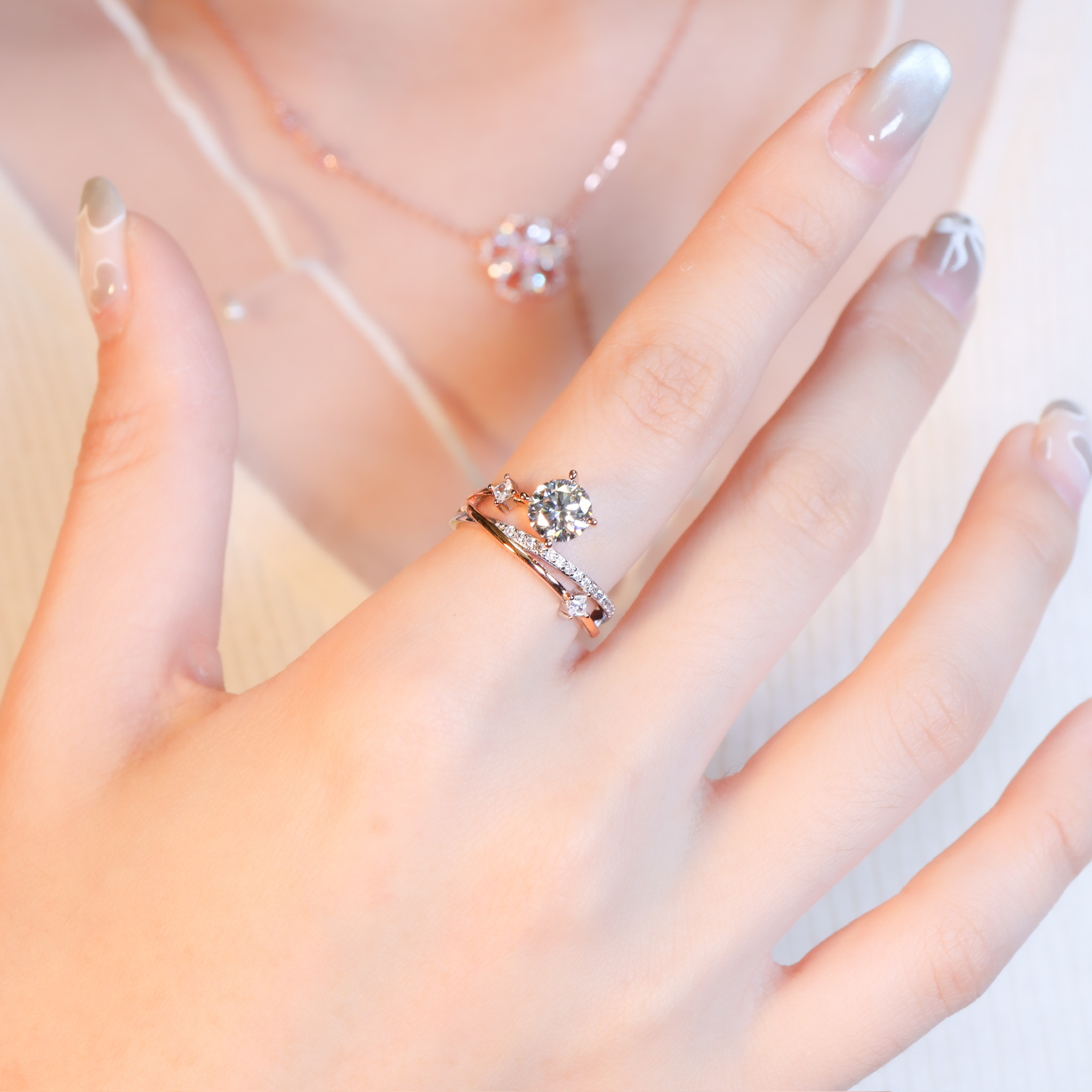 | 925純銀・厚鍍白金・ 厚鍍玫瑰金・莫桑石 | 鑽光邂逅星辰戒指2.0 | RI1081 |