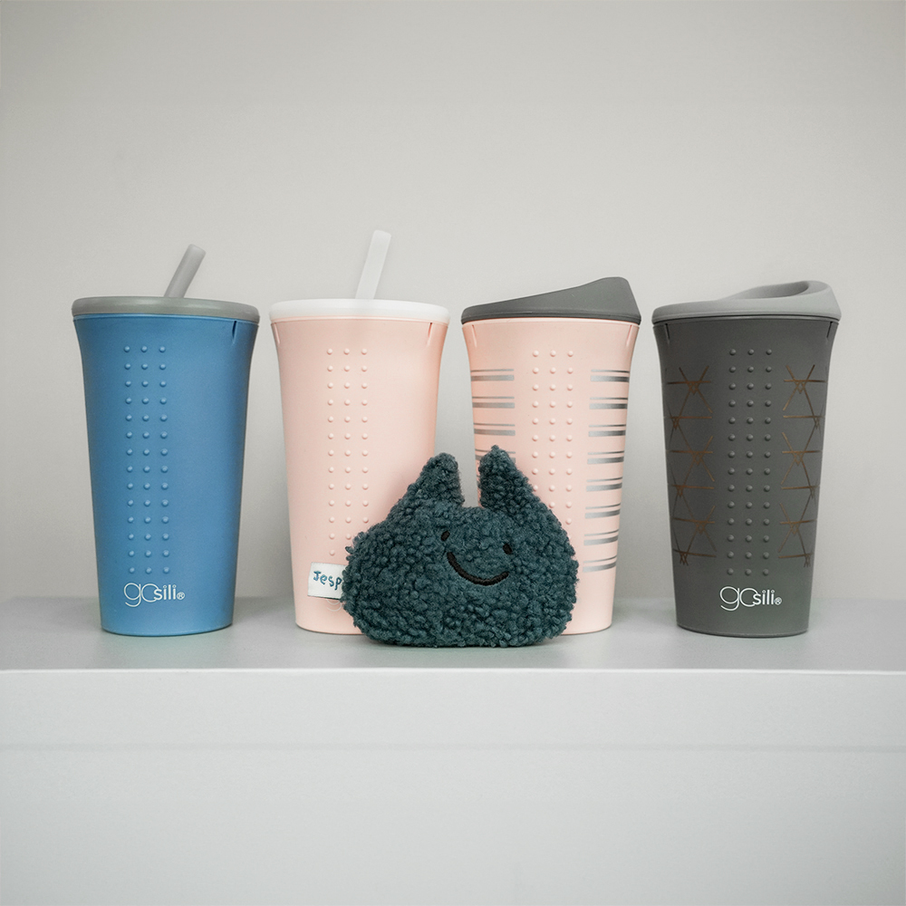 【聯名組】Jesper 小卷卡荔貓吊飾包 x 美國GoSili TOGO矽膠隨行杯
