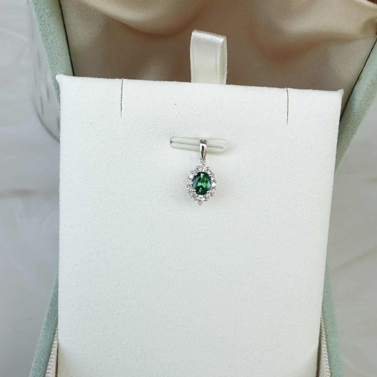 18K金祖母綠鑽石吊墜 - 橢圓形