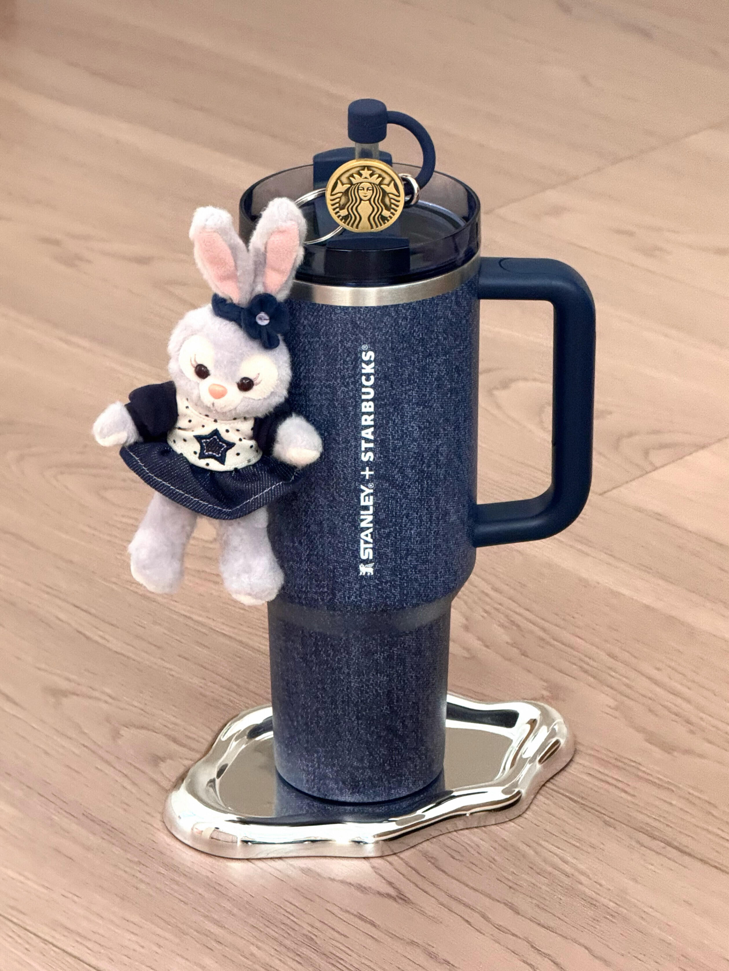 本週限時接單!! STARBUCKS 星巴克 x STANLEY 單寧星咖系列 不鏽鋼提手吸管杯 大容量 隨行杯 吸管杯 牛仔藍 1183ML/預購
