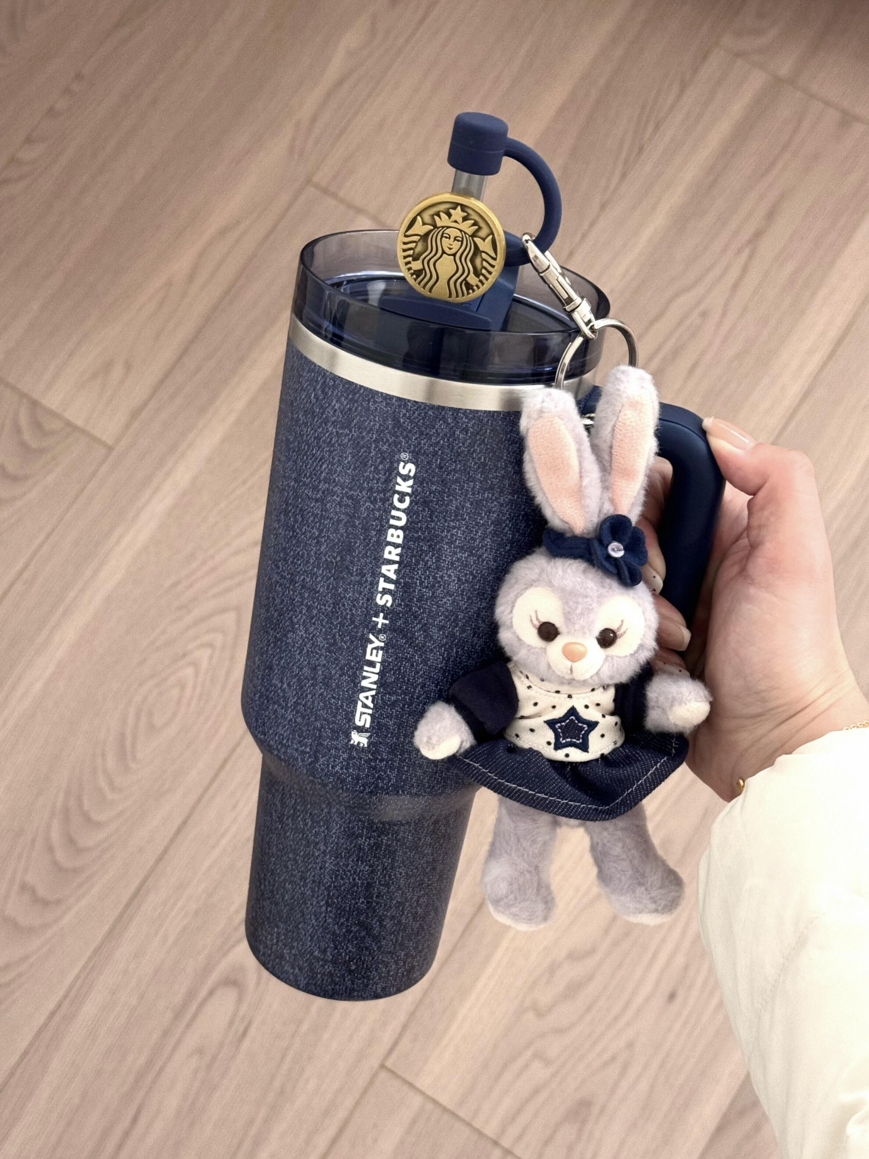 本週限時接單!! STARBUCKS 星巴克 x STANLEY 單寧星咖系列 不鏽鋼提手吸管杯 大容量 隨行杯 吸管杯 牛仔藍 1183ML/預購