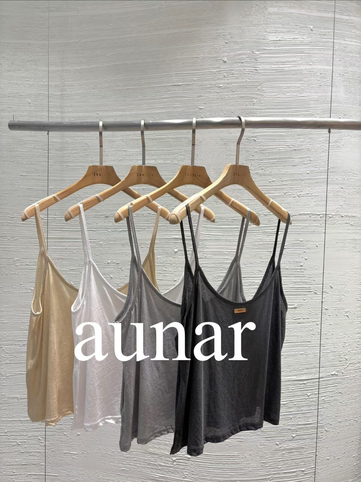 2B6016 胸口Logo細肩帶背心