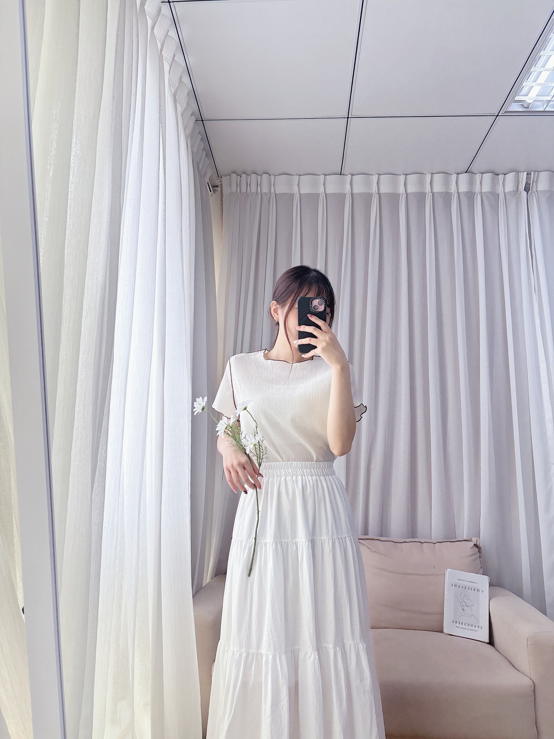 簡約百搭木耳滾邊上衣