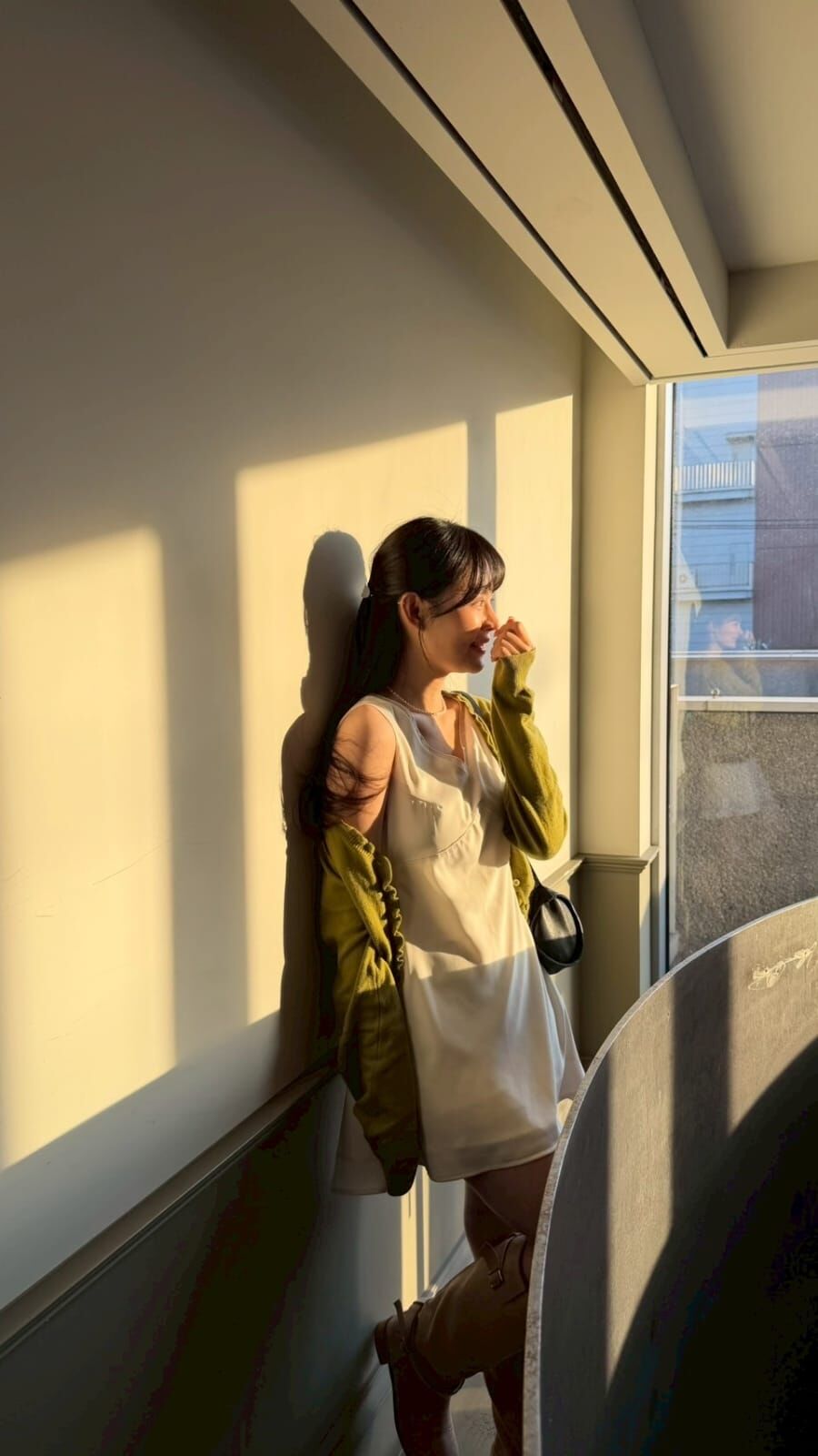 CC41 白色木耳花邊交疊連身裙