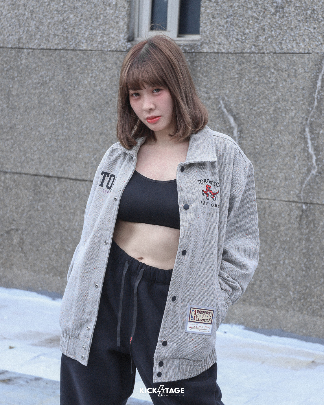 Mitchell & Ness NBA TORONTO RAPTORS TEXTURED COTTON JACKET 灰 暴龍 復古 寬鬆 外套【MN25BOU14C】