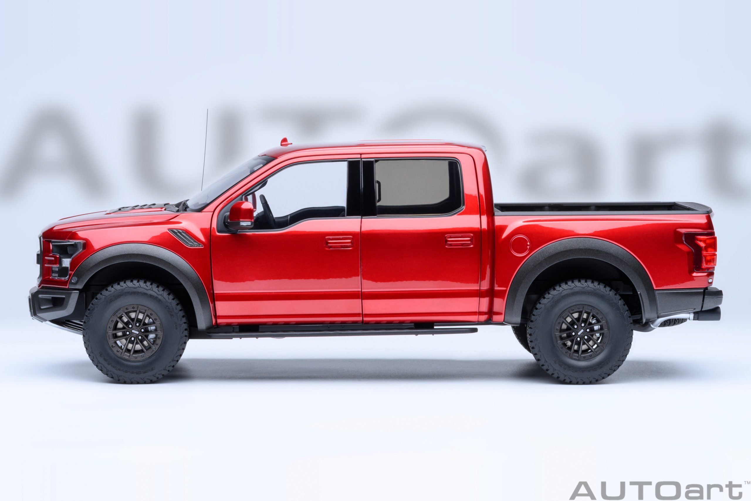 1/18 AUTOART Ford F-150 Raptor Supercrew 2019 (Ruby Red) (72948)