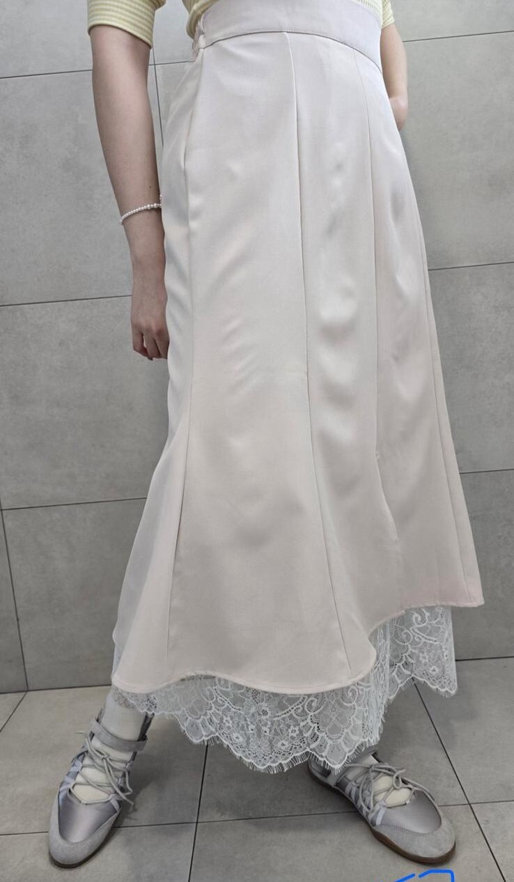 VS57  lace 裙 腰26-34 HIP42 長30.5 $439[一口價]