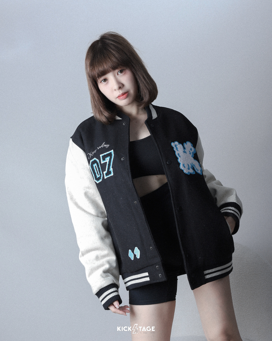 [特價售出無退換] #KEEP SMILE CLOUD JACKET 黑色 雲朵人 毛巾繡 刺繡LOGO 崔維斯同款 毛絨 棒球外套【KS195-BK】25SALE