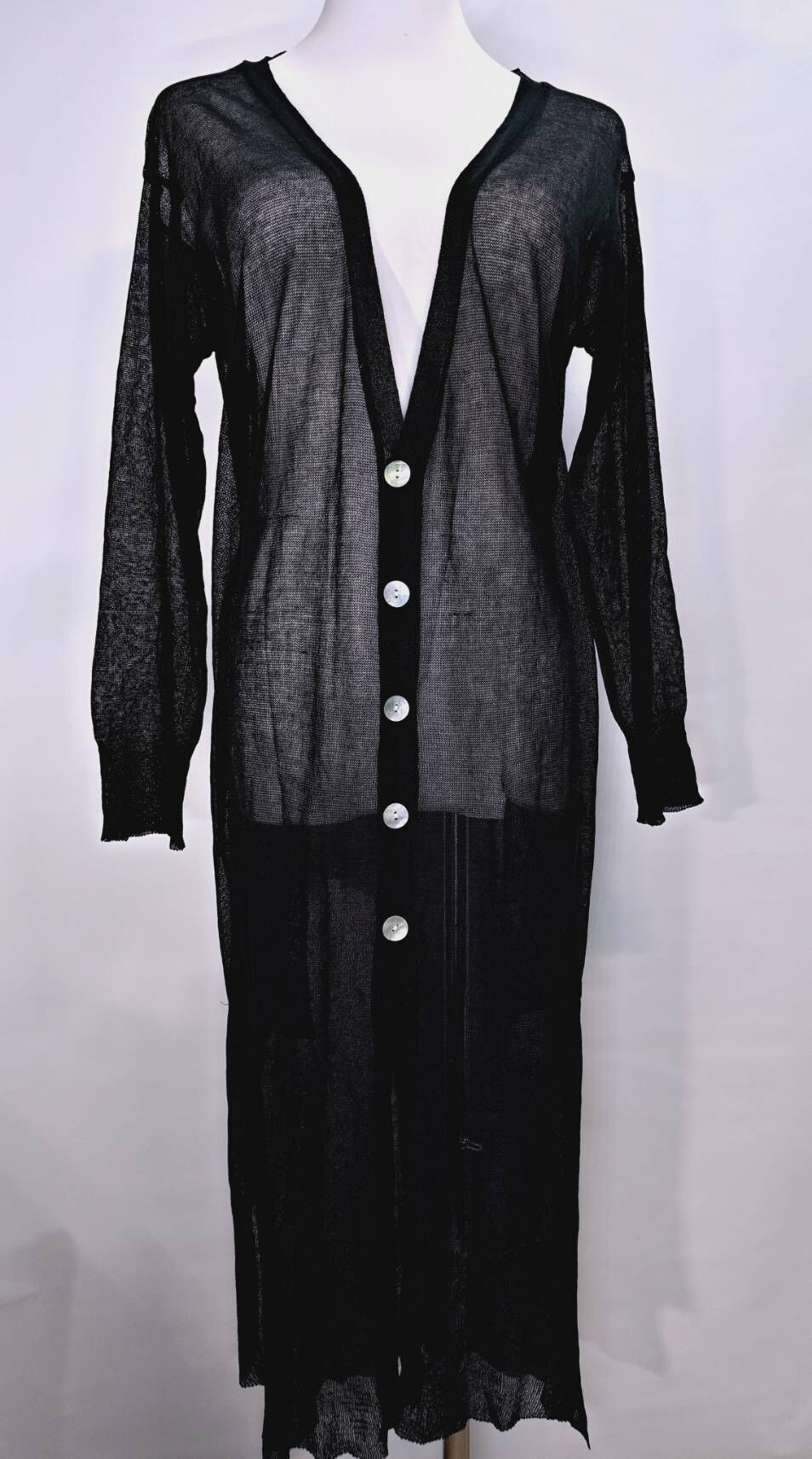 法式輕透系排釦長版針織罩衫 C371