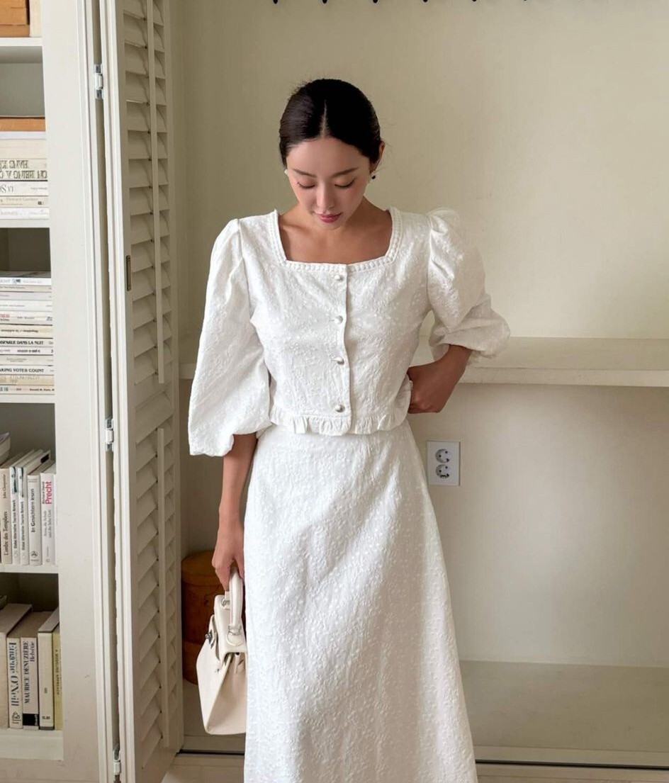 CT03  胸 38 長18 / 腰 27-34  hip46 長 31 $1099 (一口價)