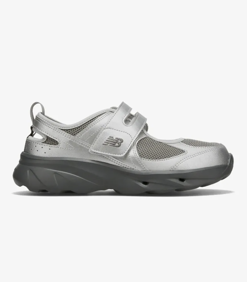 (Pre-order) New Balance Breeze SD2202- Silver