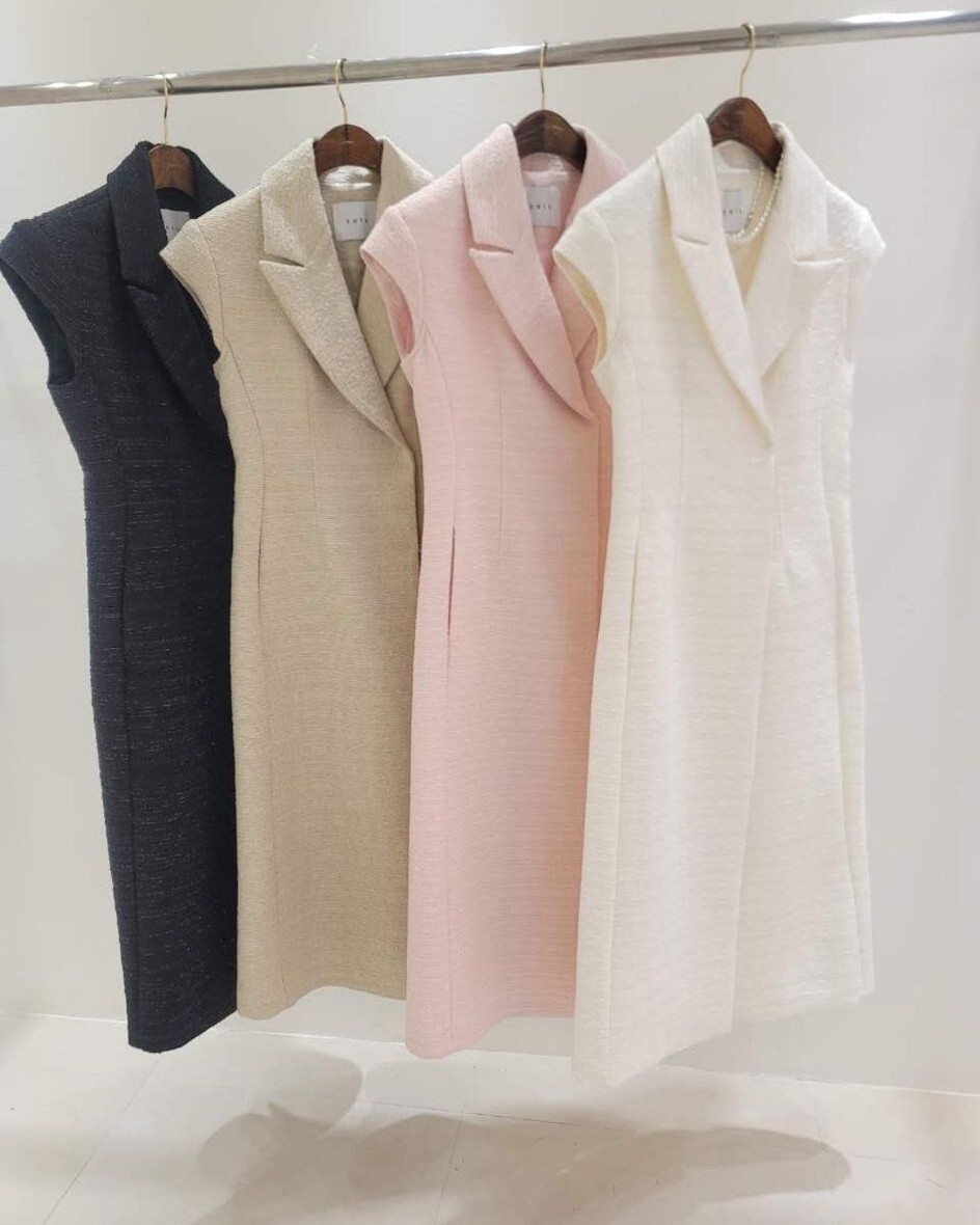 CT04 （一套 ) S:胸  36 腰 30 HIP 40 長 46 / M:胸 38 腰 32 HIP 42 長 47 $899 (一口價)