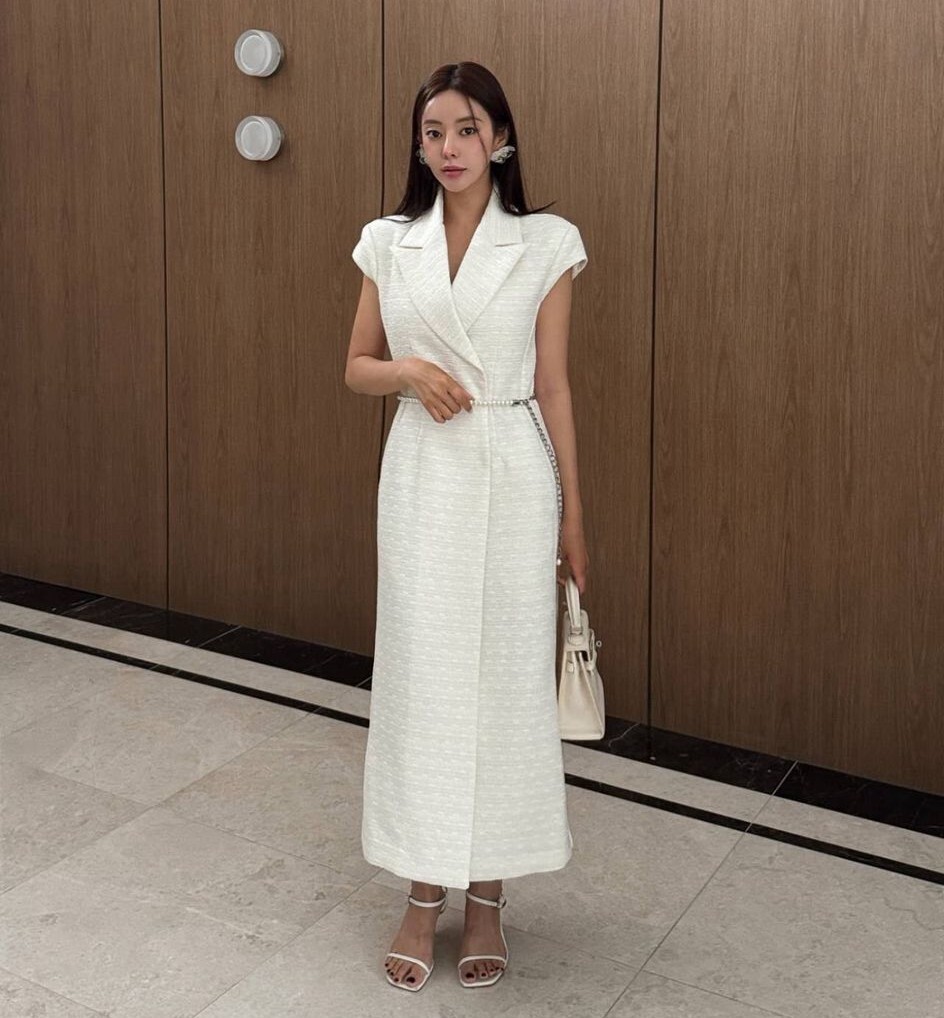 CT04 （一套 ) S:胸  36 腰 30 HIP 40 長 46 / M:胸 38 腰 32 HIP 42 長 47 $899 (一口價)